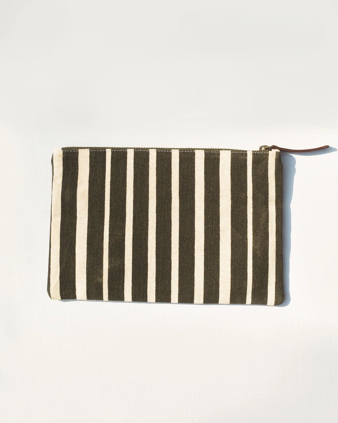 Alphabet M Pouch - Image 2