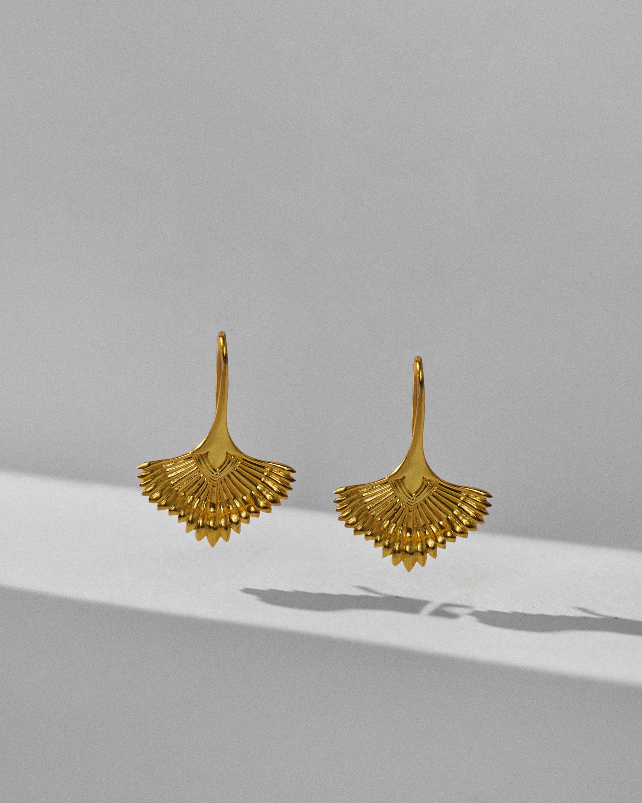 Festive Palm Danglers - Gold - Image 4